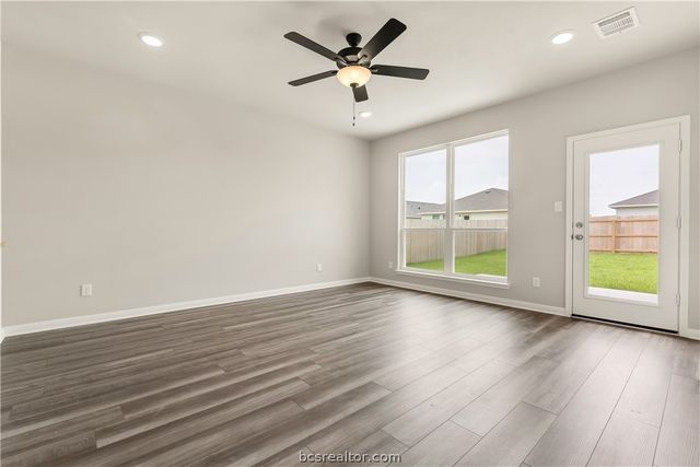 1937 Chief Street, Bryan, TX 77807