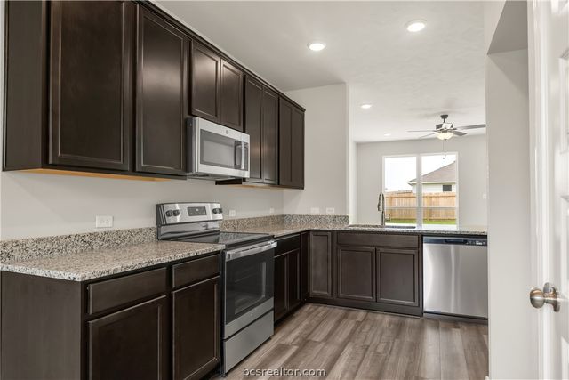 1937 Chief Street, Bryan, TX 77807