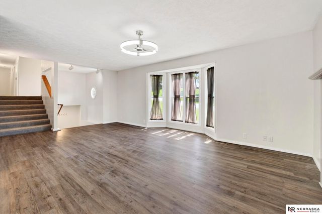 4260 Parkview Drive, Blair, NE 68008
