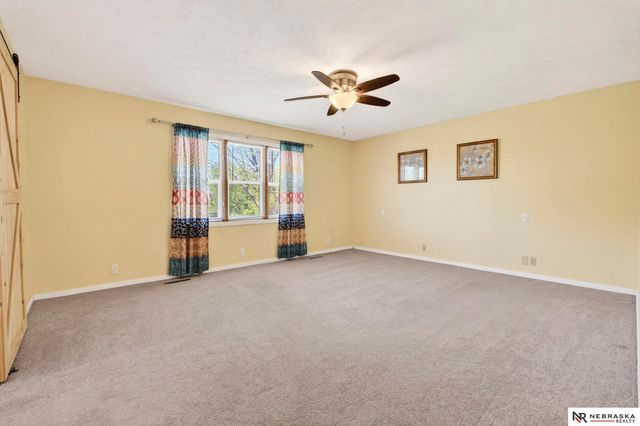 4260 Parkview Drive, Blair, NE 68008