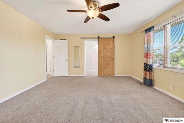4260 Parkview Drive, Blair, NE 68008