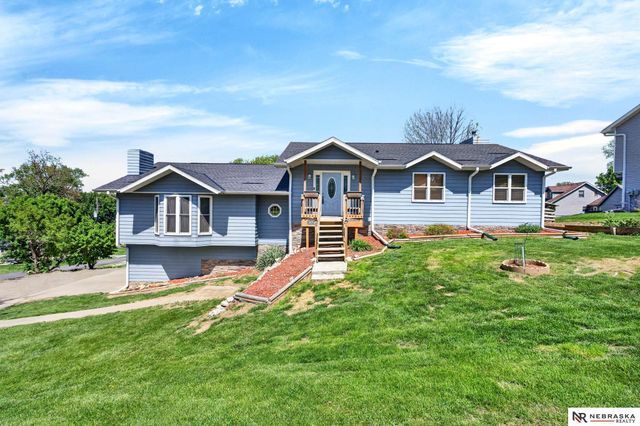 4260 Parkview Drive, Blair, NE 68008