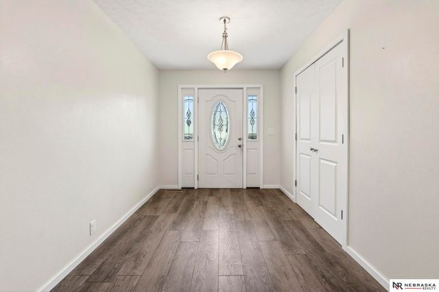 4260 Parkview Drive, Blair, NE 68008