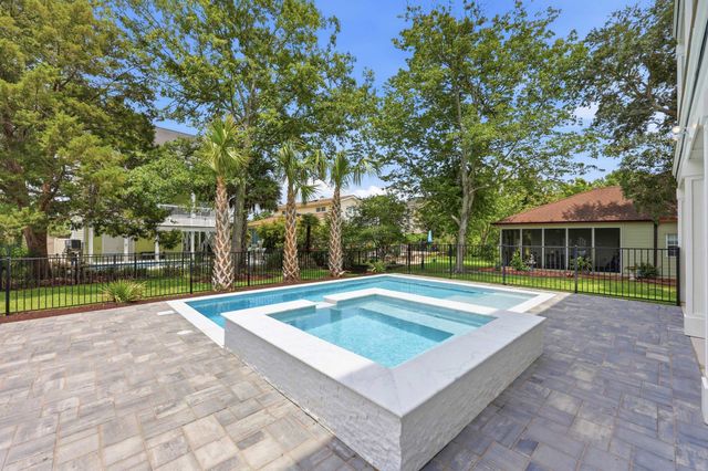 1308 Holly Dr., North Myrtle Beach, SC 29582