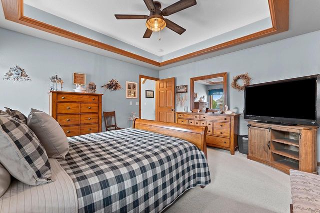 1038 HOKS RIDGE LANE, De Pere, WI 54115