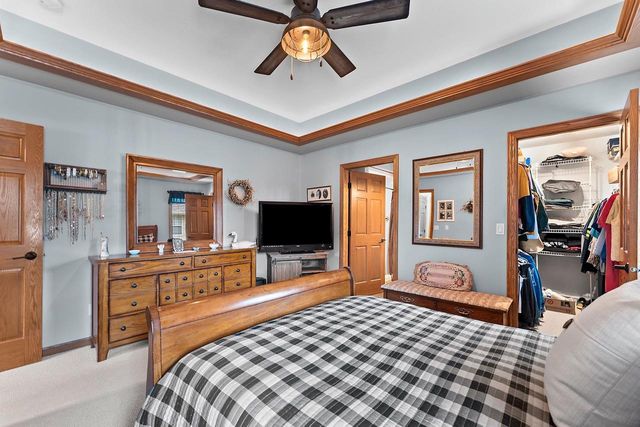 1038 HOKS RIDGE LANE, De Pere, WI 54115