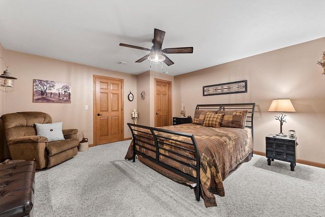 1038 HOKS RIDGE LANE, De Pere, WI 54115