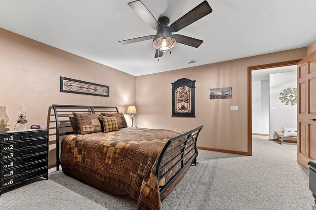 1038 HOKS RIDGE LANE, De Pere, WI 54115