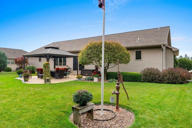 1038 HOKS RIDGE LANE, De Pere, WI 54115