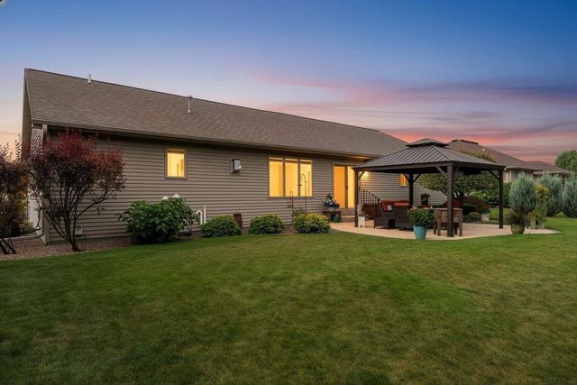 1038 HOKS RIDGE LANE, De Pere, WI 54115