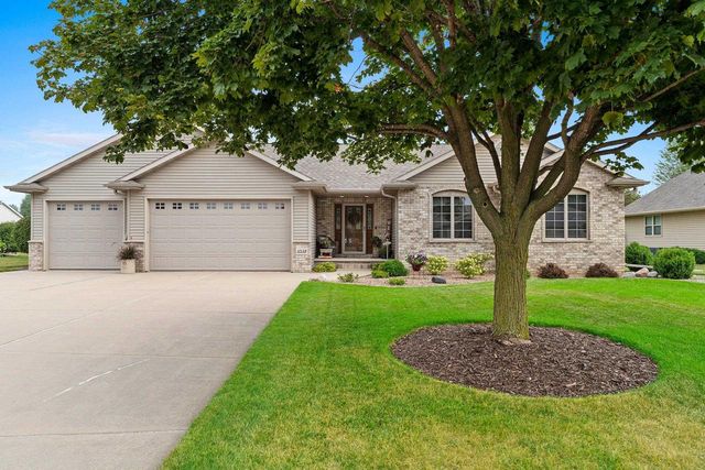 1038 HOKS RIDGE LANE, De Pere, WI 54115