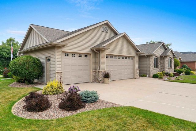 1038 HOKS RIDGE LANE, De Pere, WI 54115