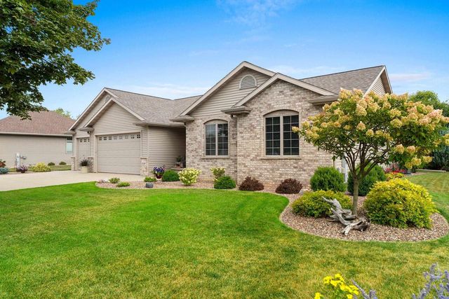 1038 HOKS RIDGE LANE, De Pere, WI 54115