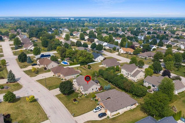 1038 HOKS RIDGE LANE, De Pere, WI 54115