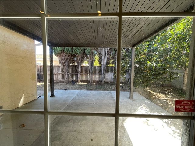 19410 Cohasset Street, Reseda, CA 91335
