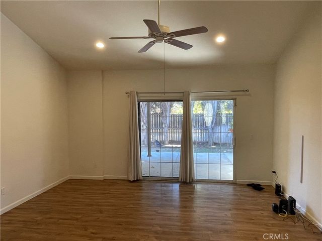 19410 Cohasset Street, Reseda, CA 91335