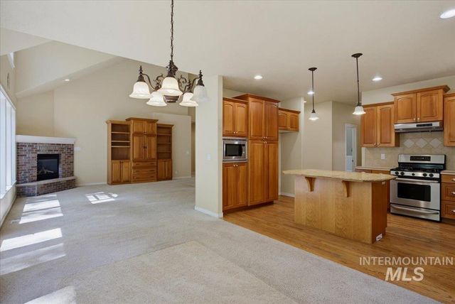 1948 S Riverford Pl, Eagle, ID 83616