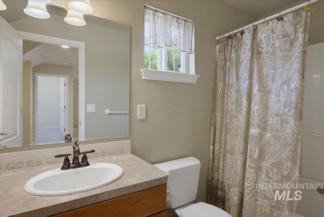 1948 S Riverford Pl, Eagle, ID 83616