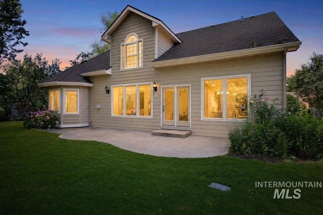 1948 S Riverford Pl, Eagle, ID 83616