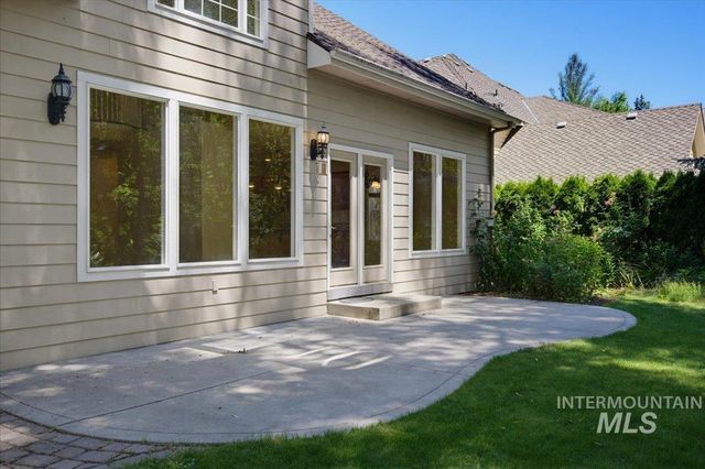 1948 S Riverford Pl, Eagle, ID 83616
