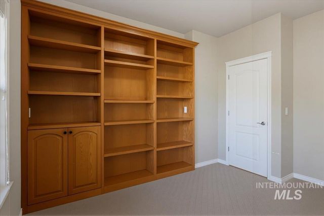 1948 S Riverford Pl, Eagle, ID 83616