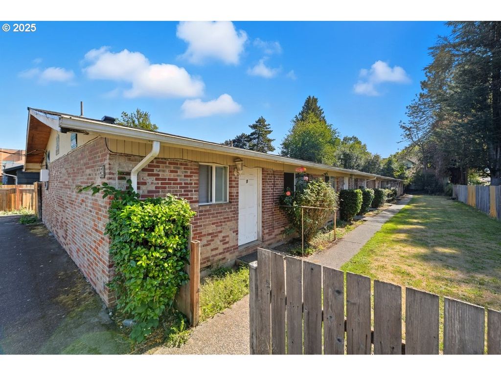 54 Nw 13TH St, Gresham, OR 97030