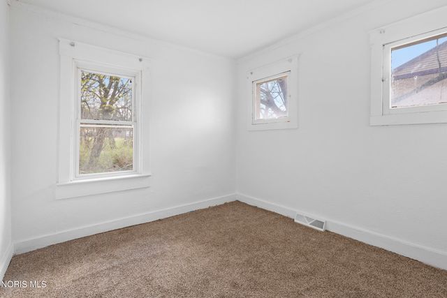 1206 Warwick Avenue, Toledo, OH 43607
