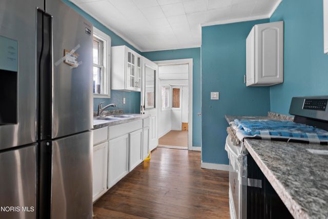 1206 Warwick Avenue, Toledo, OH 43607