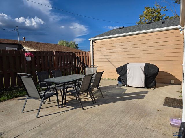 2819 WILLOW AVE, Rapid City, SD 57701