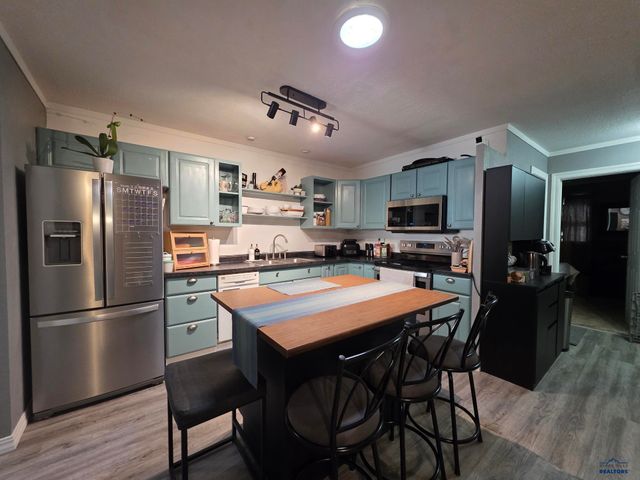 2819 WILLOW AVE, Rapid City, SD 57701