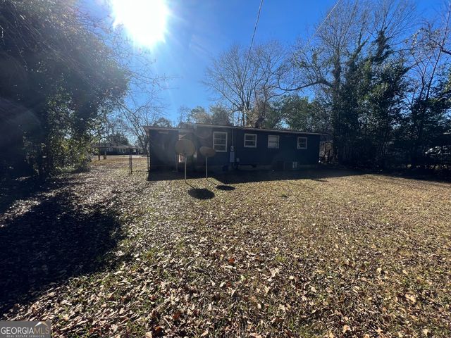 1909 W Broad Avenue, Albany, GA 31707