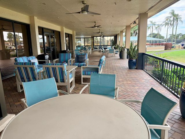 5021 Oak Hill Lane 123, Delray Beach, FL 33484
