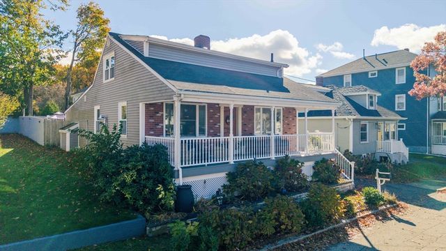 235 Chaveson St, Fall River, MA 02723