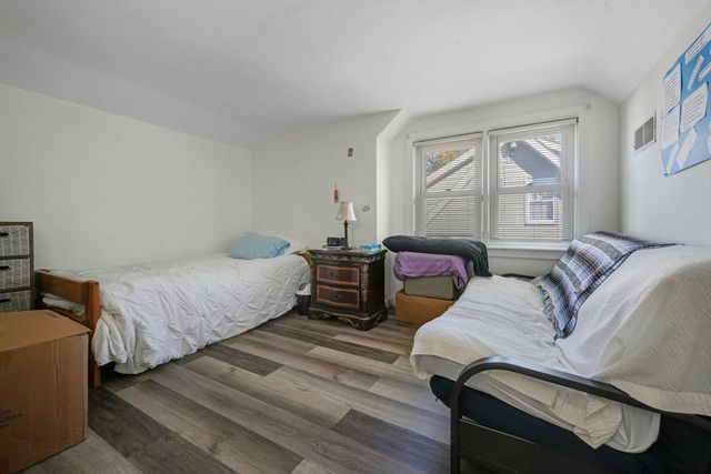 235 Chaveson St, Fall River, MA 02723