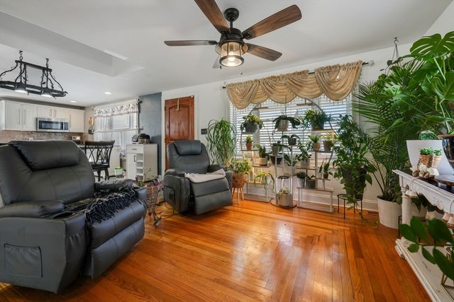 235 Chaveson St, Fall River, MA 02723