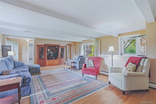711 Neighborhood Road, Lake Katrine, NY 12449