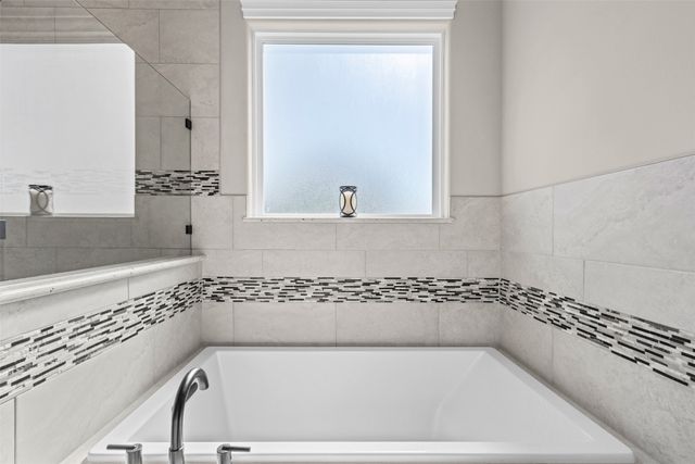 8732 Fullerton Drive, Cleburne, TX 76033