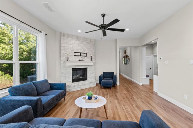 8732 Fullerton Drive, Cleburne, TX 76033