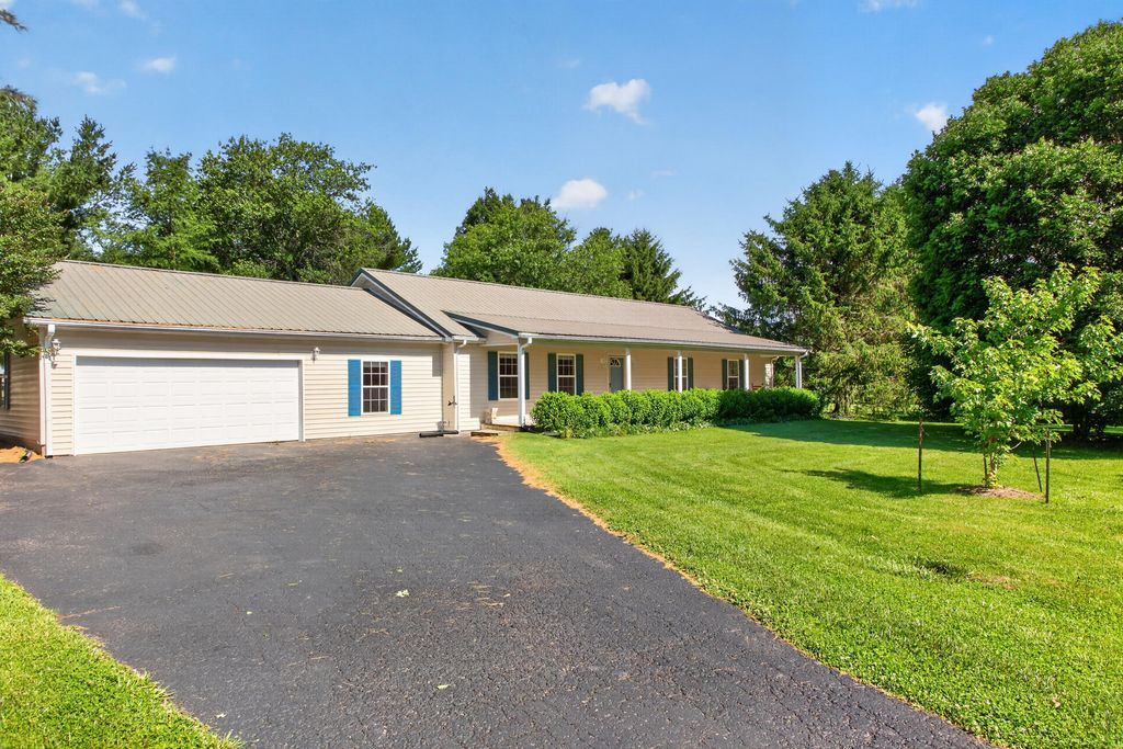 600 Ison Lane, Harrodsburg, KY 40330