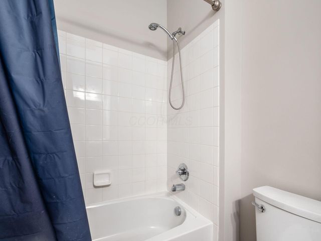 6816 Kinsale Lane, Powell, OH 43065