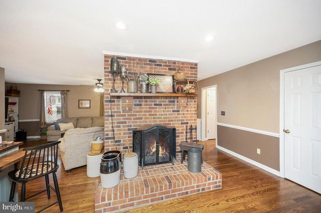 3201 LAKEVIEW PKWY, Locust Grove, VA 22508