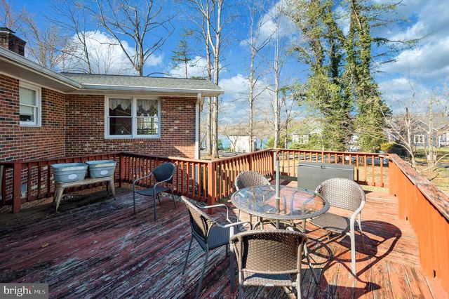 3201 LAKEVIEW PKWY, Locust Grove, VA 22508