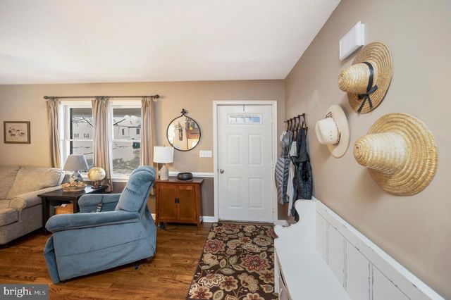 3201 LAKEVIEW PKWY, Locust Grove, VA 22508