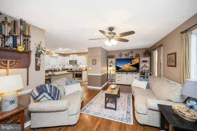 3201 LAKEVIEW PKWY, Locust Grove, VA 22508