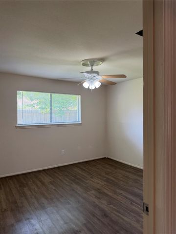 8027 Wind Forest Drive, Houston, TX 77040