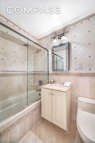 399 E 72nd St Apt 15A, New York City, NY 10021