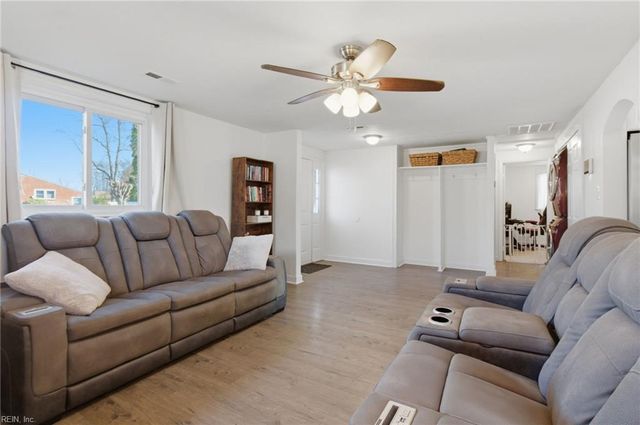 2404 Andrews BLVD, Hampton, VA 23666