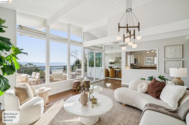 1925 Manzanita Dr, Oakland, CA 94611