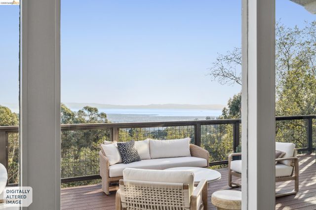 1925 Manzanita Dr, Oakland, CA 94611