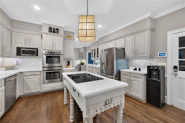 135 Gilford Way, Atlanta, GA 30350